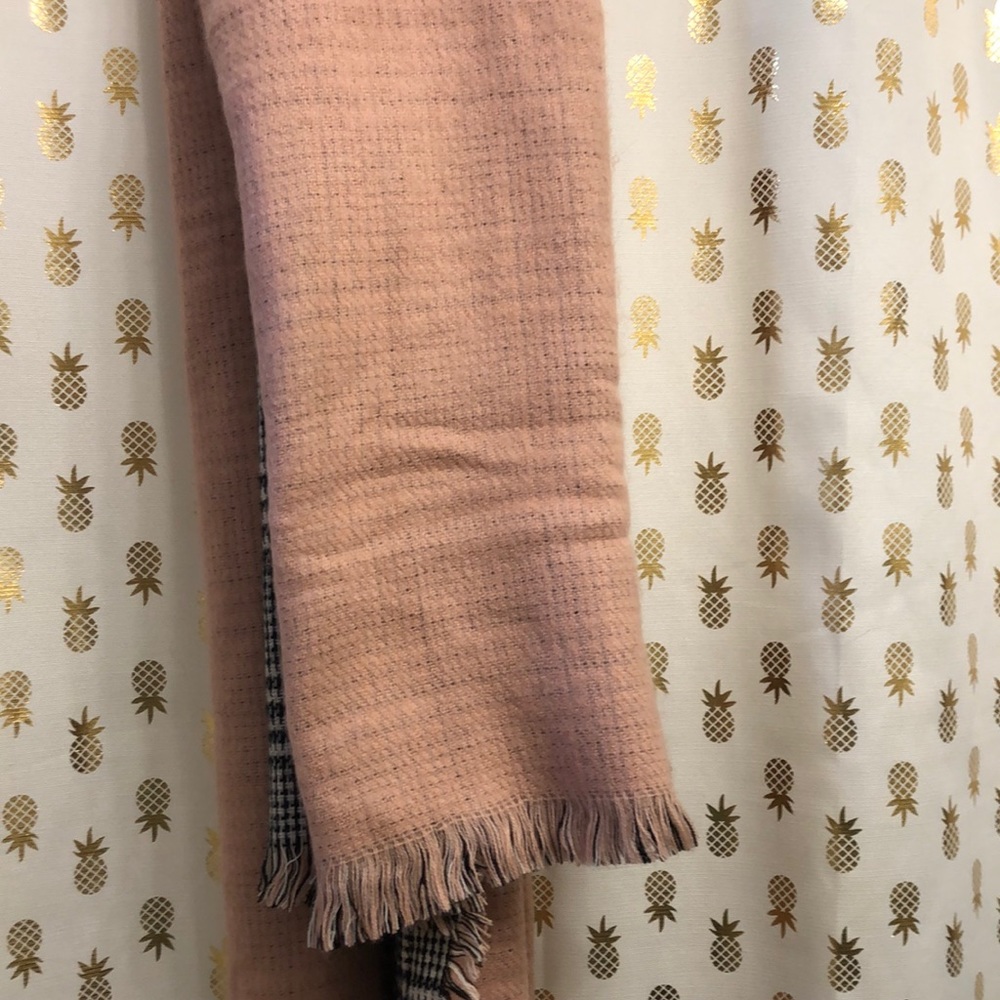 Aldo Scarf